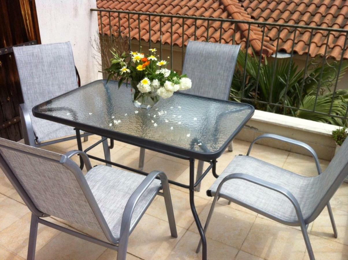 Apartamento Sole Mio Milina Exterior foto