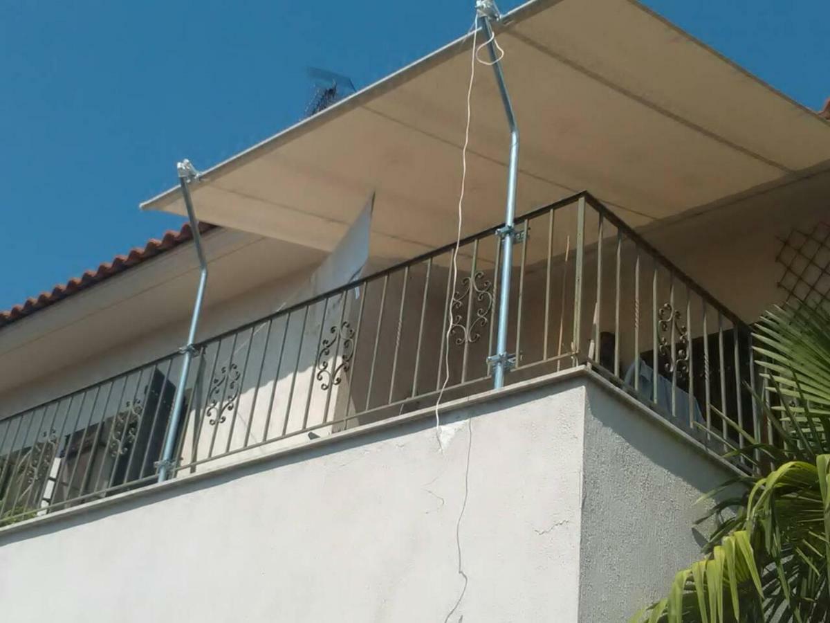 Apartamento Sole Mio Milina Exterior foto